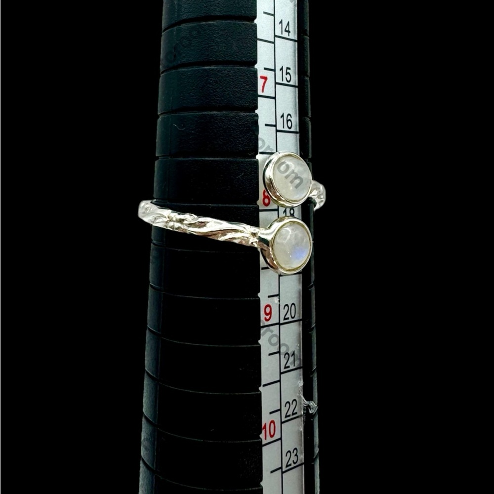 Solid 925 Sterling Silver Rainbow Moonstone Ring - image 2